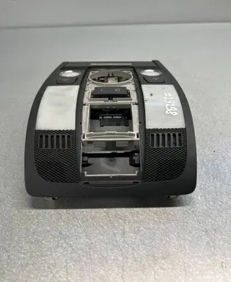 Audi A6 S6 C6 4F Front seat light 18550046