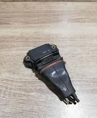 Volkswagen PASSAT B4 Other relay Z11905351 841533