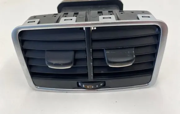 Audi A6 Allroad C6 Rear air vent grill 4F0819203C