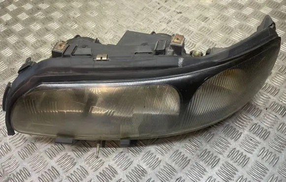 Volvo XC70 Headlight/headlamp 04HCR 89004536 8620696