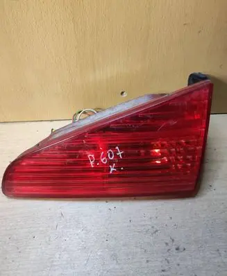 Peugeot 607 Tailgate rear/tail lights 2543D
