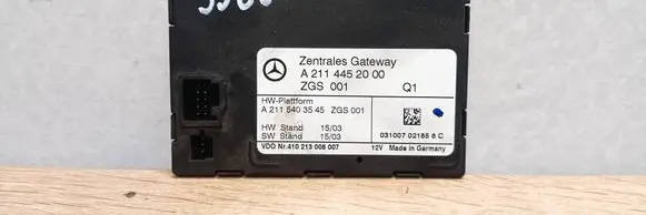 Mercedes-Benz E W211 Gateway control module A2114452000 A2115403545 ZGS001