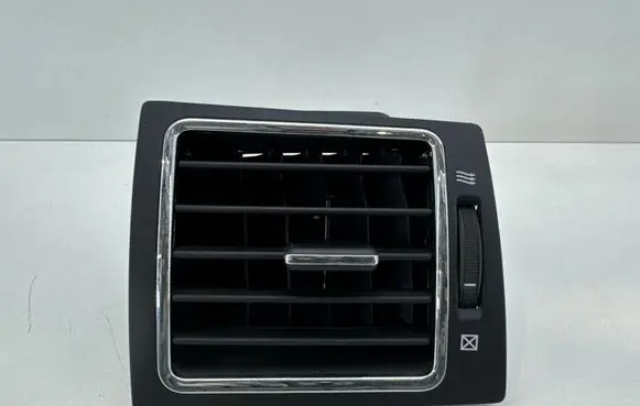 Toyota Avensis T270 Dashboard side air vent grill/cover trim 5565005141