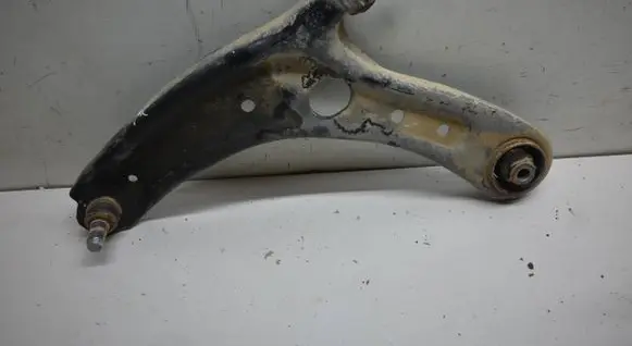 Front lower control arm/wishbone