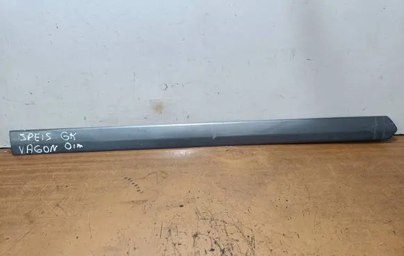 Mitsubishi Space Wagon Rear door trim (molding) MR286469