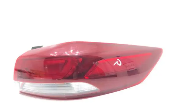 Hyundai Elantra VI Rear/tail lights 92402-F20