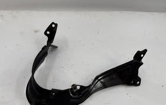 Mercedes-Benz C W203 Headlight/headlamp mounting bracket 