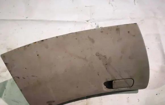Glove box