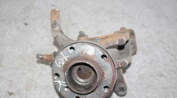 BMW X3 E83 Front wheel hub spindle knuckle