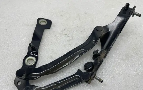 Tesla Model 3 Tailgate/trunk/boot hinge 155148100 155148100D