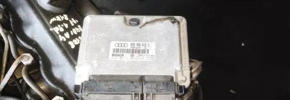 Audi A4 S4 B5 8D Engine control unit/module 038906018S 0281001721