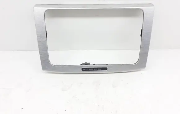 Volkswagen PASSAT B6 Radio/GPS head unit trim 3C0858069P