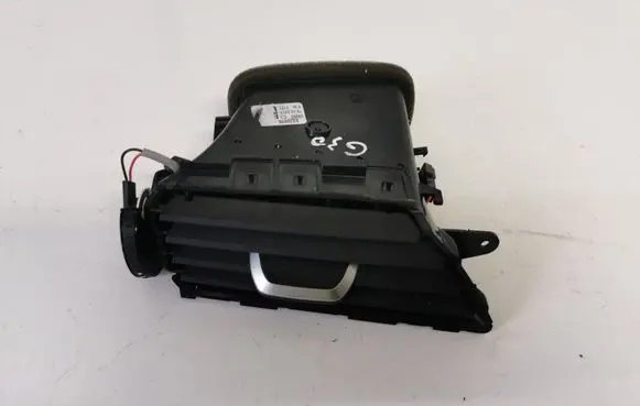 BMW 5 G30 G31 Dashboard side air vent grill/cover trim 9330896