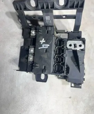 BMW 5 G30 G31 Fuse module 6802943 BMJP93T125