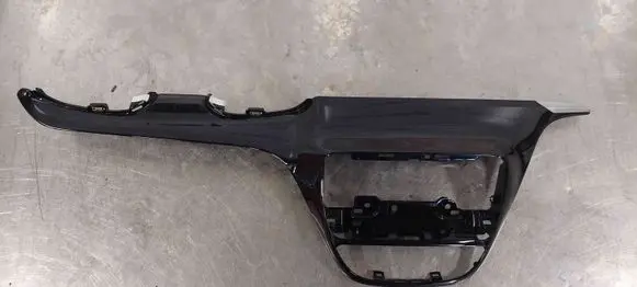 Peugeot 208 Panel trim 9673830077