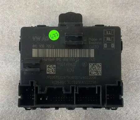 Audi Q8 Door control unit/module 4M1959795J