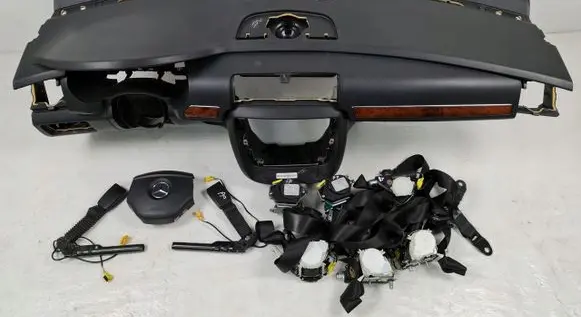 Mercedes-Benz R W251 Airbag set with panel A2518600805