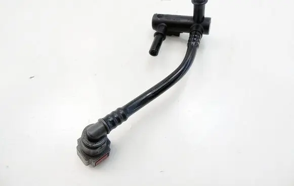 Ford Mondeo MK IV Fuel line pipe FERA060174