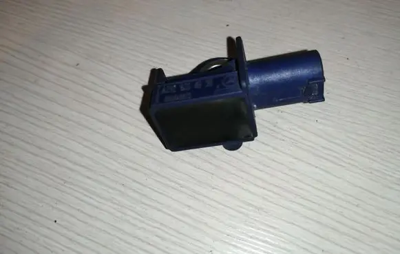 Mercedes-Benz E W212 Airbag deployment crash/impact sensor A2128204926