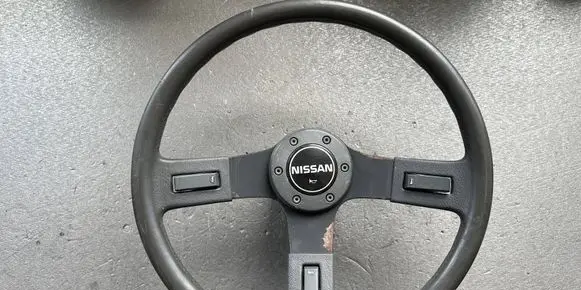 Nissan Patrol 260 Steering wheel 48400G9800 48420G9800