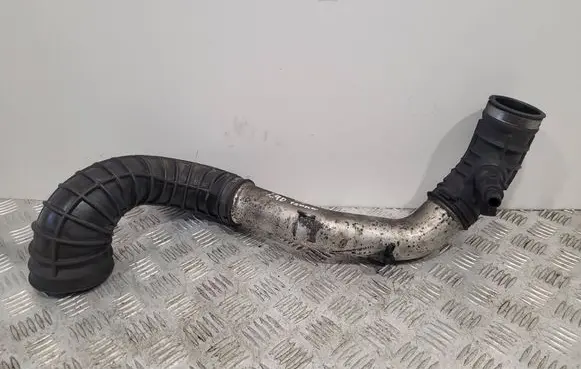 Volvo XC70 Air intake hose/pipe 08634143