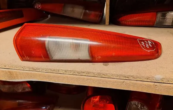 Volvo S70 V70 V70 XC Rear/tail lights 9157799 9169472