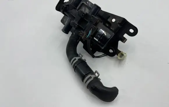 Jaguar XK8 - XKR Coolant heater control valve MNA6711AC MJA6732CA
