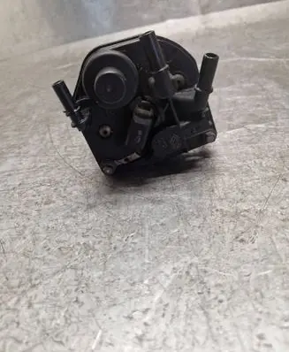 Citroen C4 II Fuel filter housing 9672314980