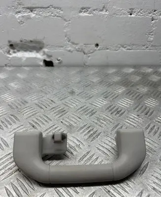 Mercedes-Benz E W212 Rear interior roof grab handle A2048100151