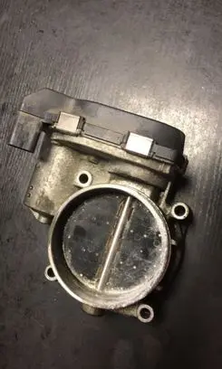 BMW 5 E60 E61 Throttle valve 7556118