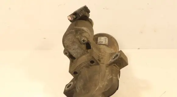 Mazda 6 Starter motor M000T32871