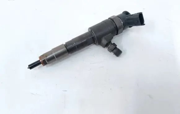 Ford Grand C-MAX Fuel injector CV6Q9F593AA 0445110489