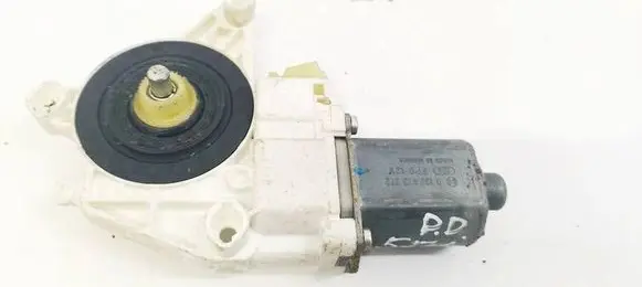 Mercedes-Benz ML W164 Front door window regulator motor 0130822272 A2518200842