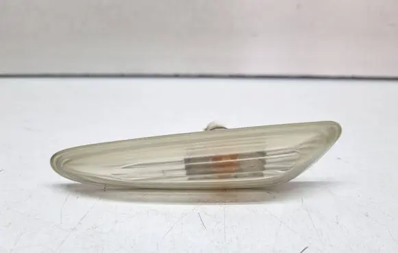 BMW X3 E83 Front fender indicator light 3418447