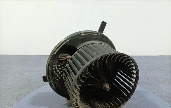 Volkswagen Cross Touran I Heater fan/blower 1K1820015F