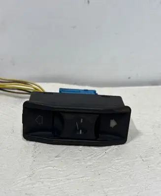 BMW 5 E34 Sunroof switch 1378862