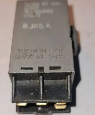 Mazda 323 Other relay BO9267690 8J26A