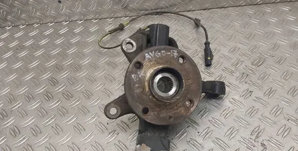 Toyota Aygo AB40 Front wheel hub 