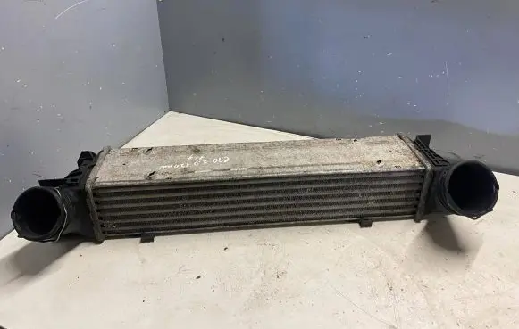 BMW 3 E90 E91 Intercooler radiator 7798788