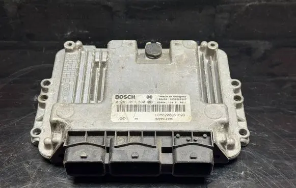 Opel Vivaro Engine control unit/module 0281011530 8200512196 8200051609