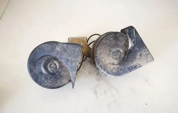 Renault Laguna II Horn signal e30055306