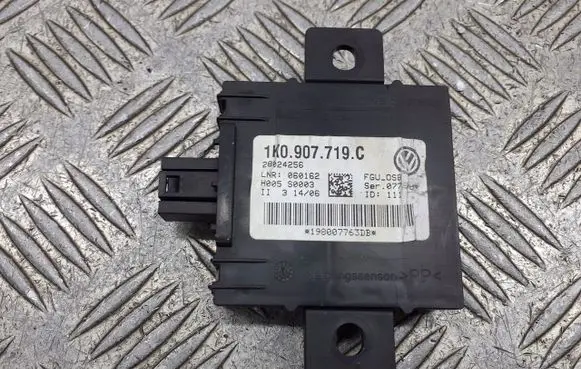 Volkswagen Jetta V Alarm control unit/module 1K0907719C