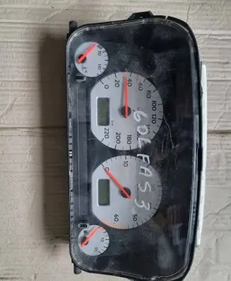 Volkswagen Golf III Speedometer (instrument cluster)