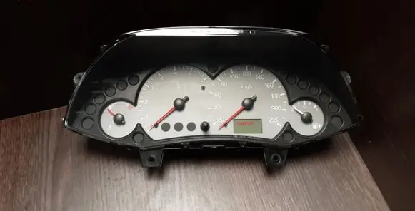 Ford Focus Speedometer (instrument cluster) 98AP10841BC