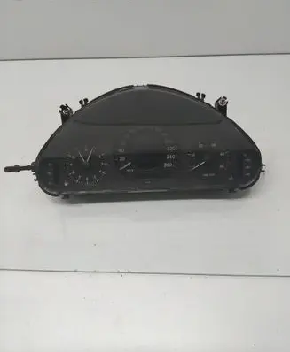 Mercedes-Benz E W211 Speedometer (instrument cluster) 110080284003 015473 A2115400347