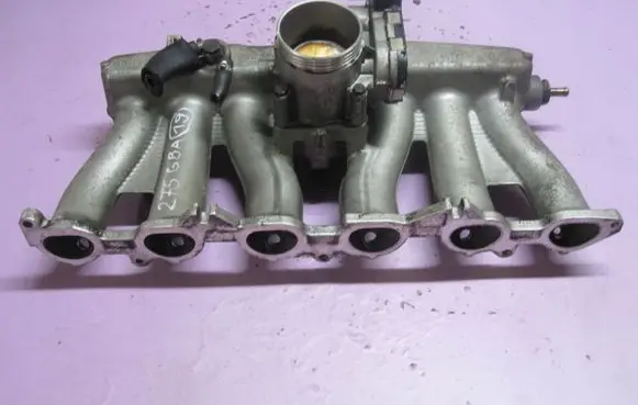 Volvo XC90 Intake manifold 30650013