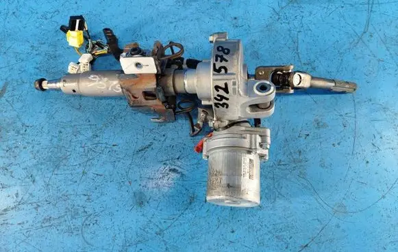 Lexus CT 200H Steering wheel axle 4525076040