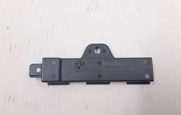 BMW 8 G14 Keyless system antenna 5A5D3C0 6832065