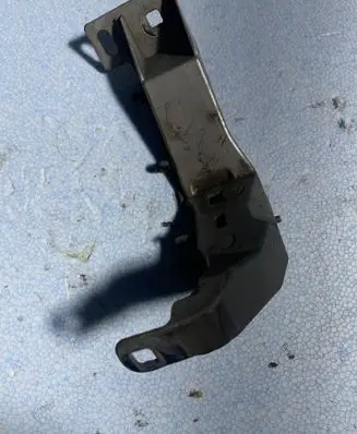 Jaguar XF X250 Headlight/headlamp mounting bracket CX2316A142A AS4TA
