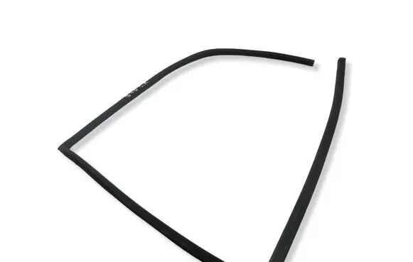 Ford Sierra Rubber seal rear door window/glass 